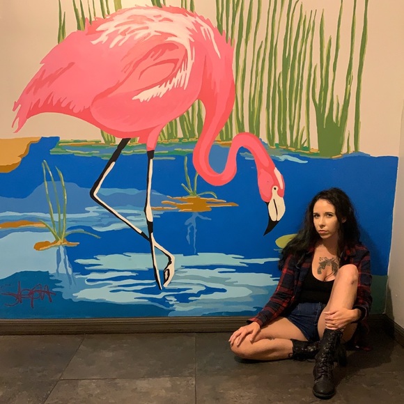 Meet your Posher, Tricia - Picture 2 of 2